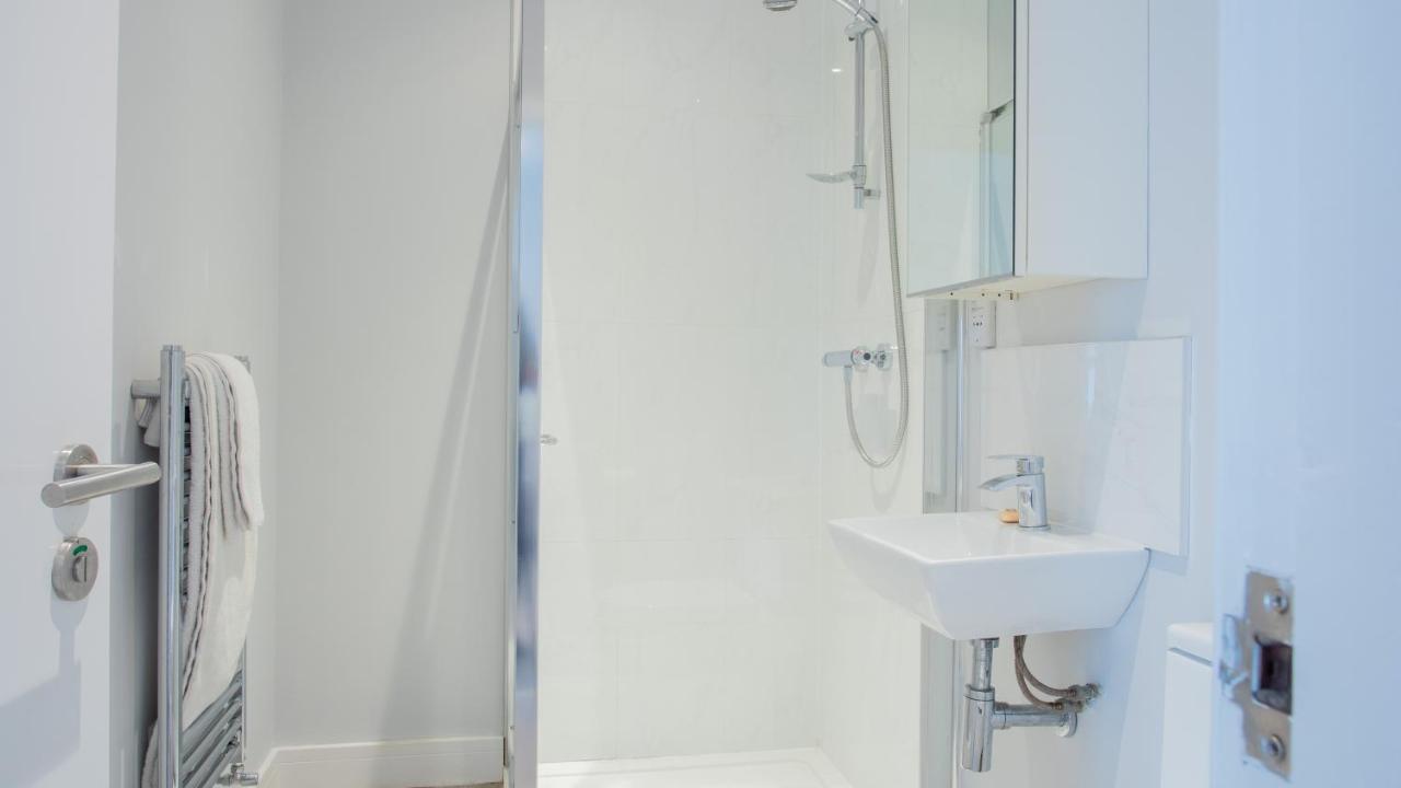 Modern Apartment With Free Parking And Wifi Stratford-upon-Avon Dış mekan fotoğraf